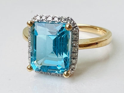 9ct Gold Topaz & Diamond Ring