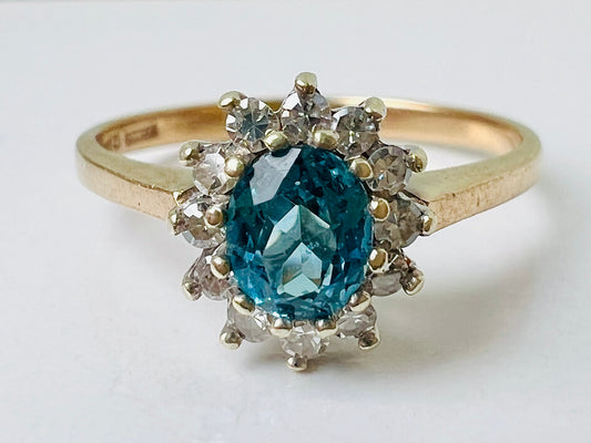Vintage 9ct Gold Topaz & Diamond Ring
