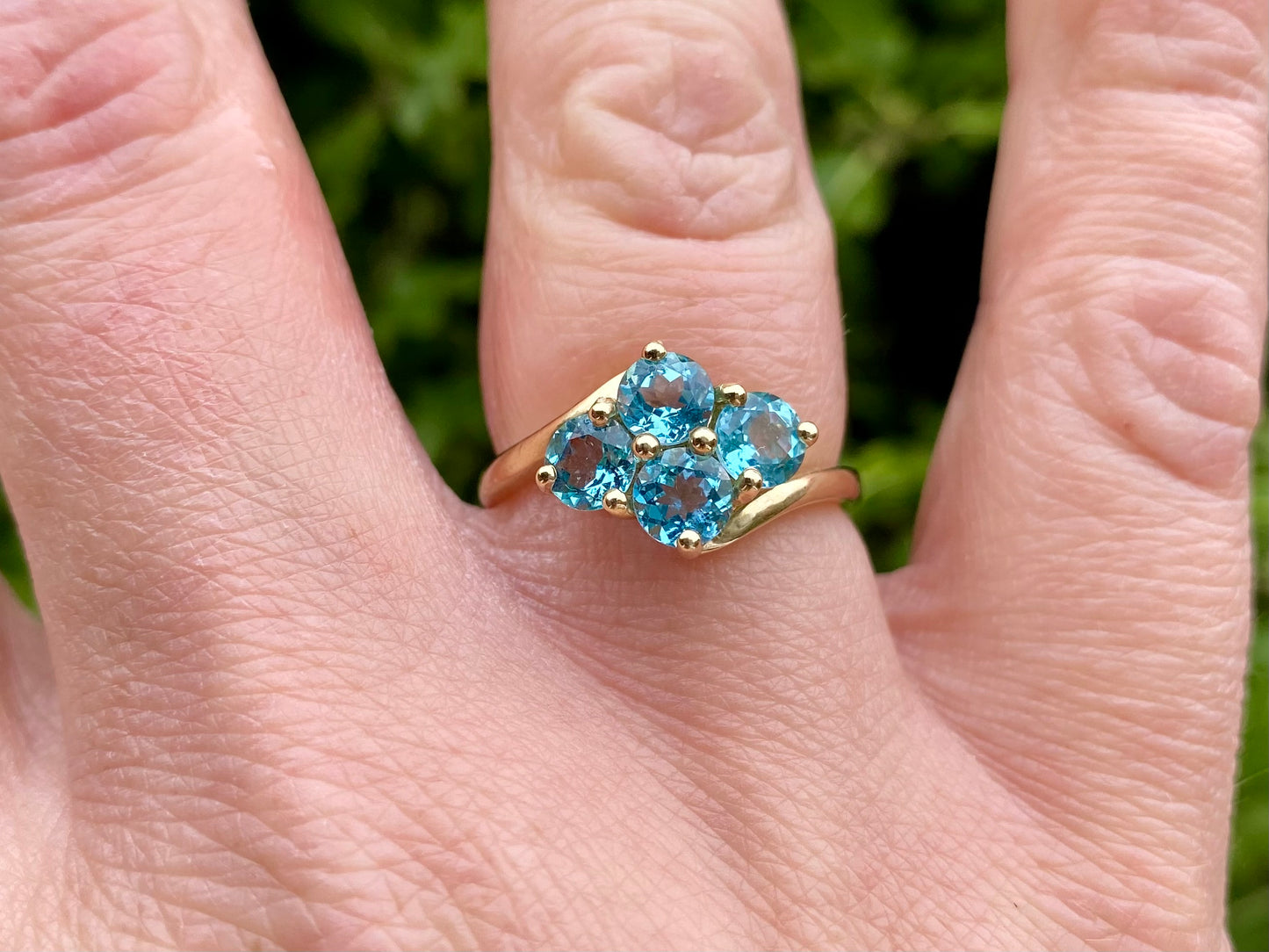 9ct Gold Apatite Ring