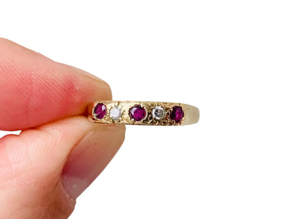 Vintage 9ct Gold Ruby & Diamond Ring