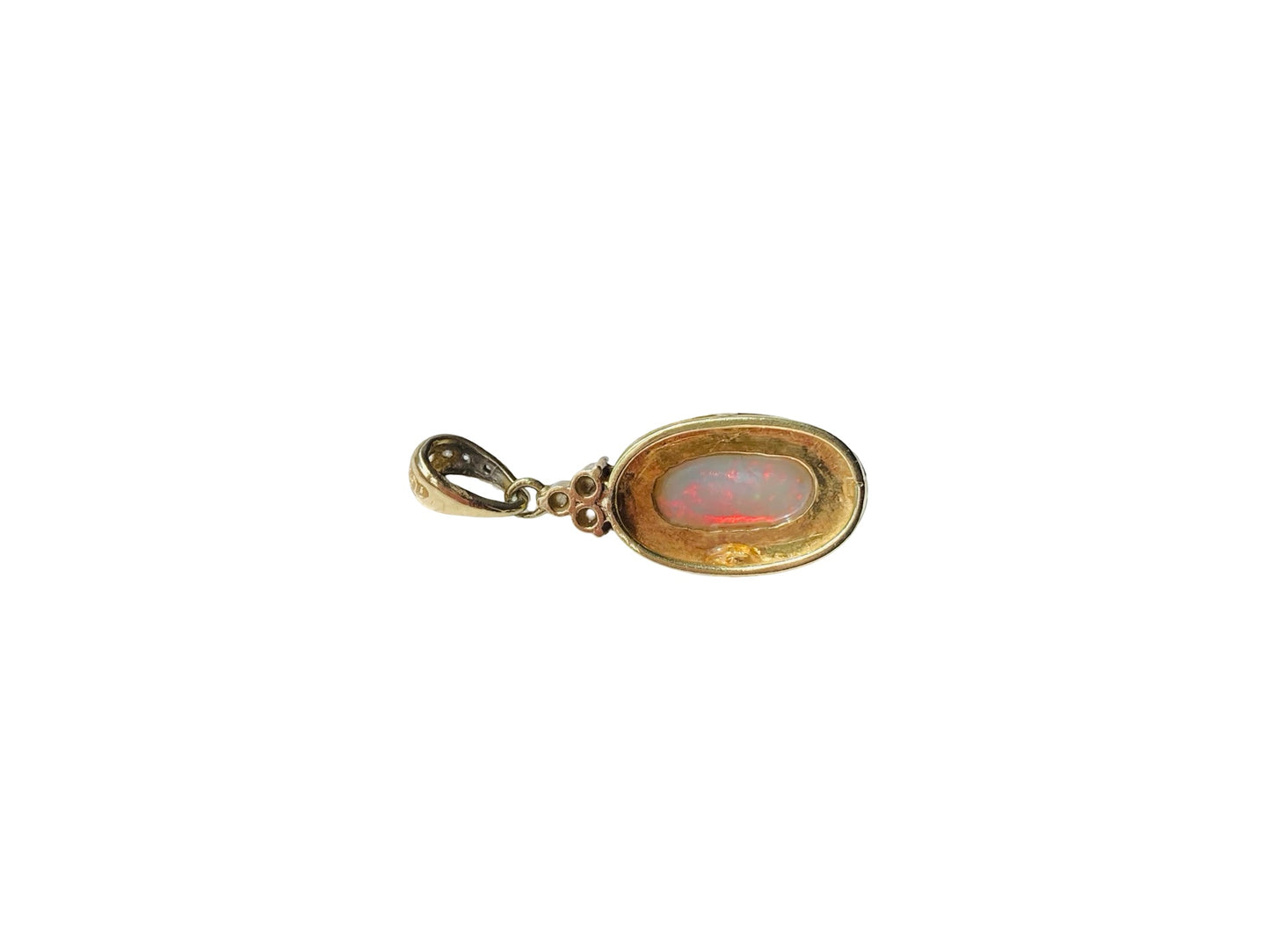 18ct Gold Opal & Diamond Pendant