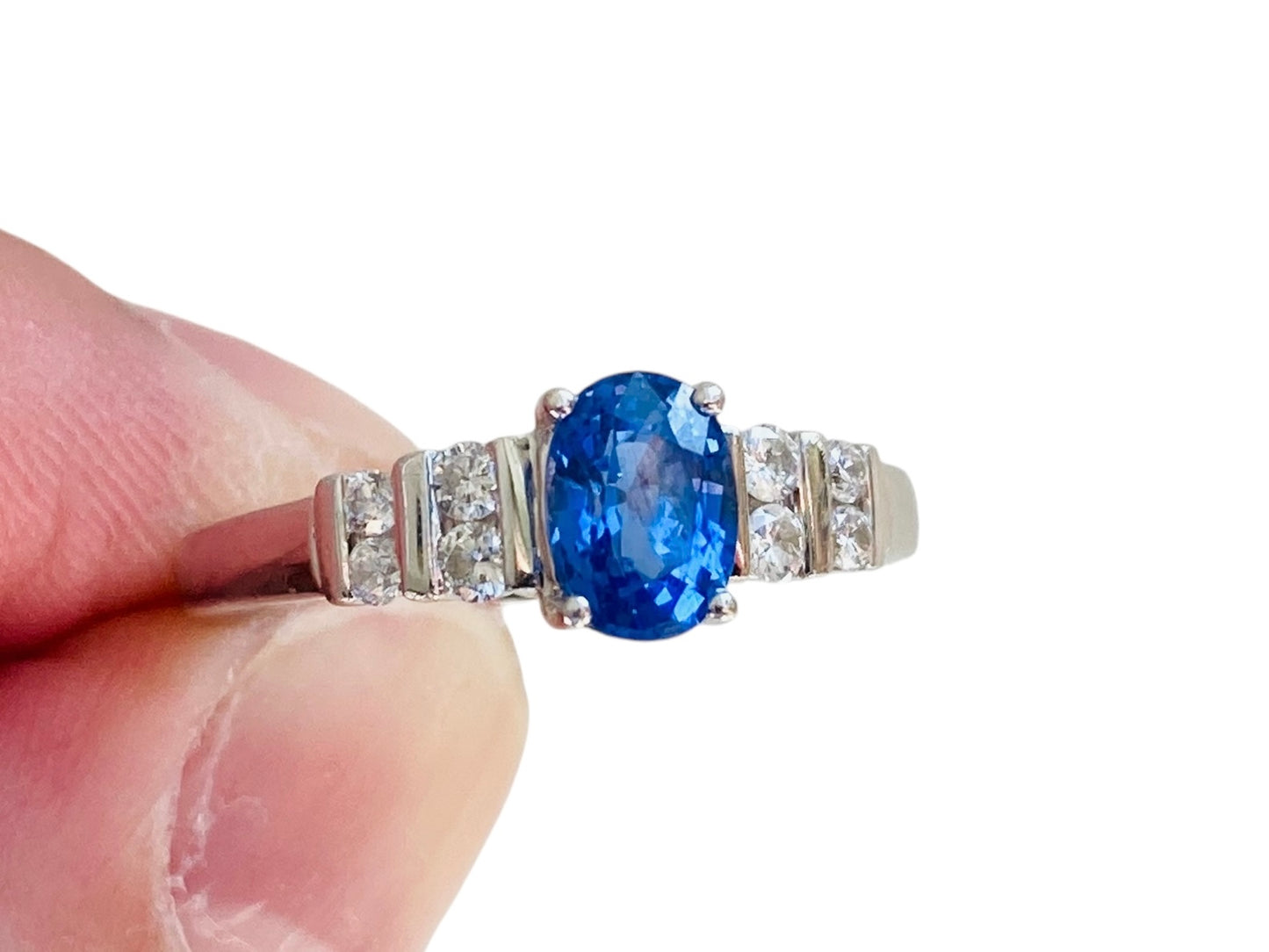 18ct Gold Ceylon Blue Sapphire & Diamond ILIANA Ring