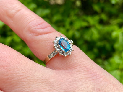 Vintage 9ct Gold Topaz & Diamond Ring