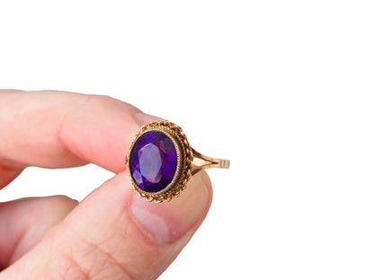 Vintage 9ct Gold Amethyst Ring