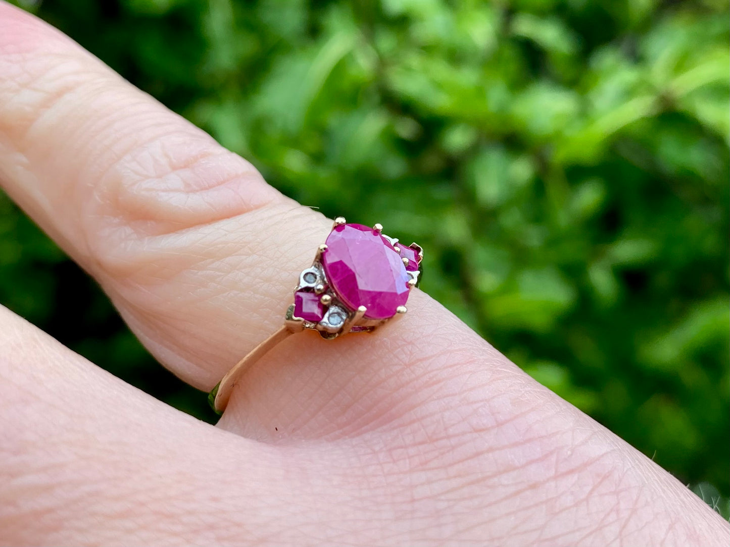 9ct Gold Ruby & Diamond Ring