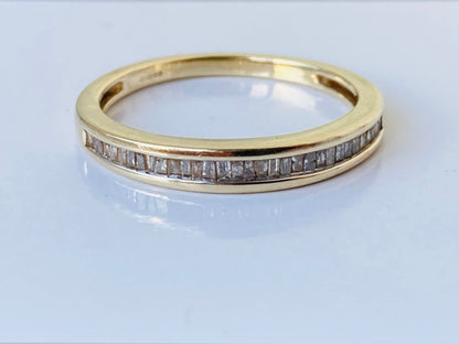 9ct Gold Diamond Ring