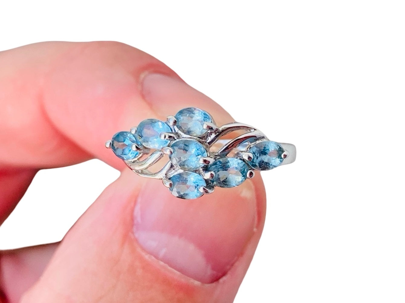 9ct Gold Spinel Ring