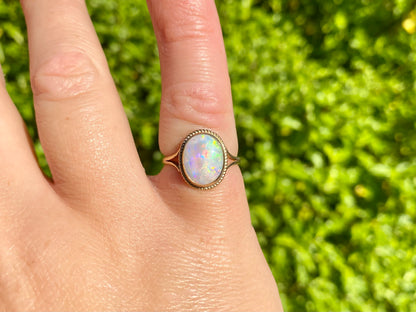 Vintage 9ct Gold Opal Ring