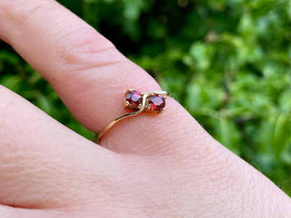 9ct Gold Garnet Ring