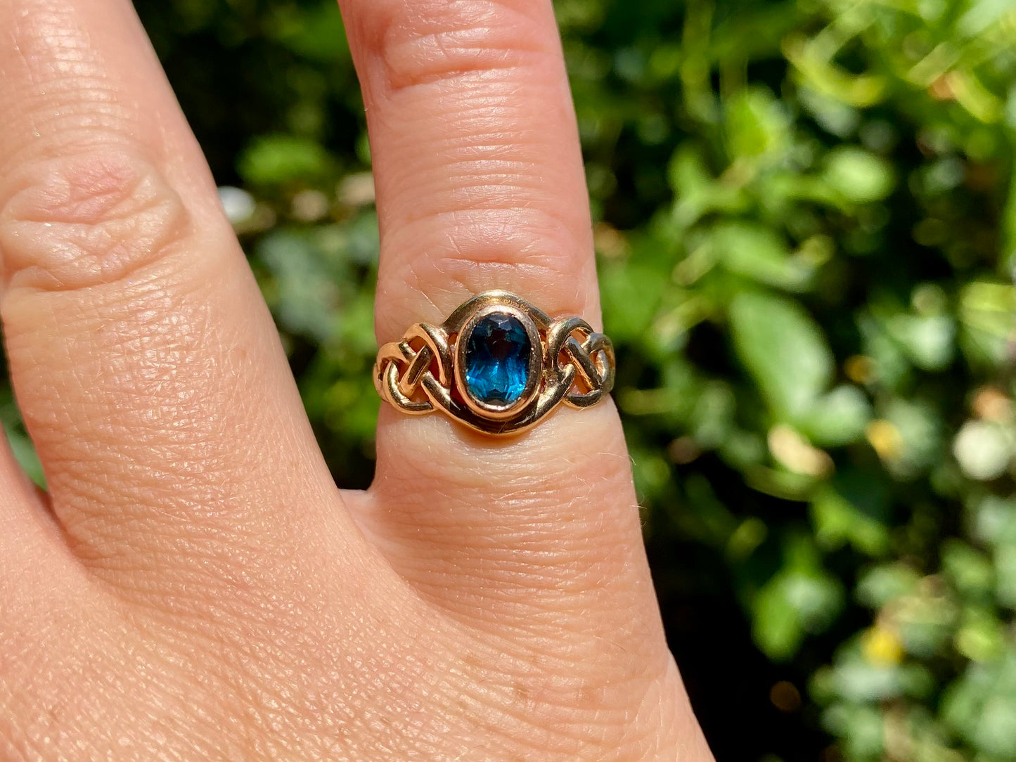 Vintage 9ct Gold Topaz Ring
