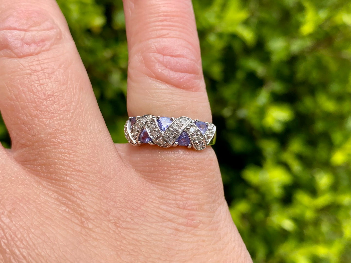 9ct Gold Tanzanite & Diamond Ring