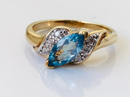 9ct Gold Topaz & Diamond Ring