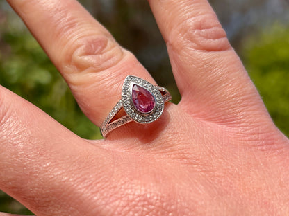 18ct Gold Pink Sapphire & Diamond Ring