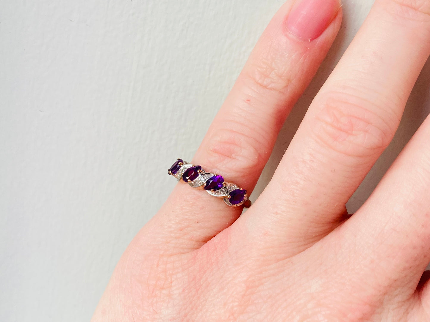 9ct Gold Amethyst & Diamond Ring