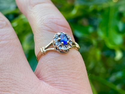 9ct Gold Sapphire & Diamond Ring