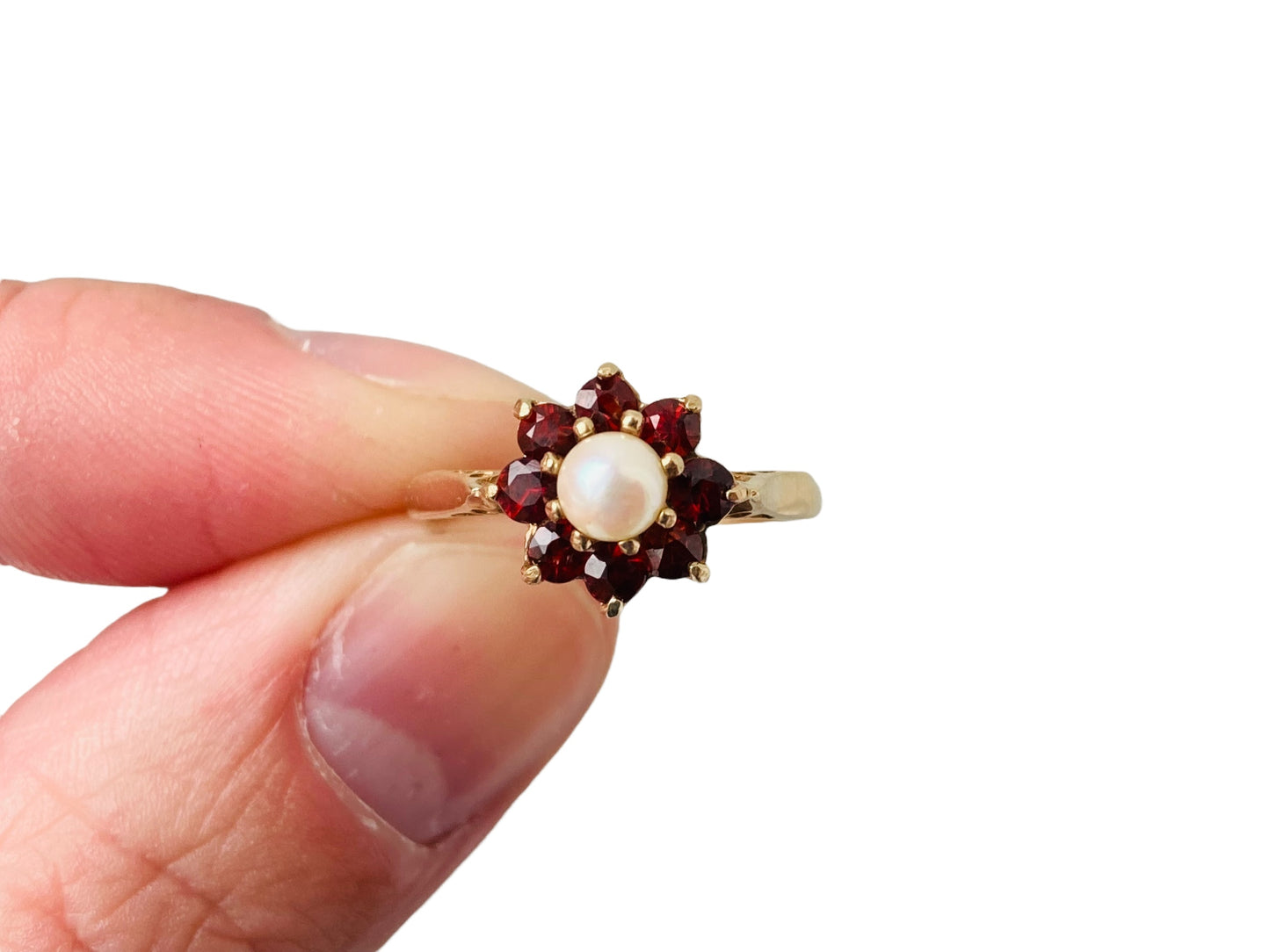 Vintage 9ct Gold Garnet & Pearl Ring