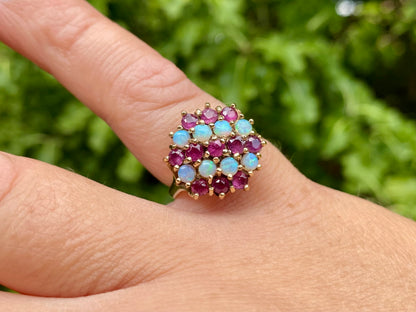 Vintage 9ct Gold Ruby & Opal Ring