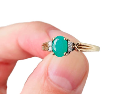 9ct Gold Emerald & Diamond Ring