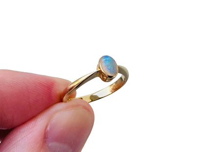 Antique 18ct Gold Opal Ring