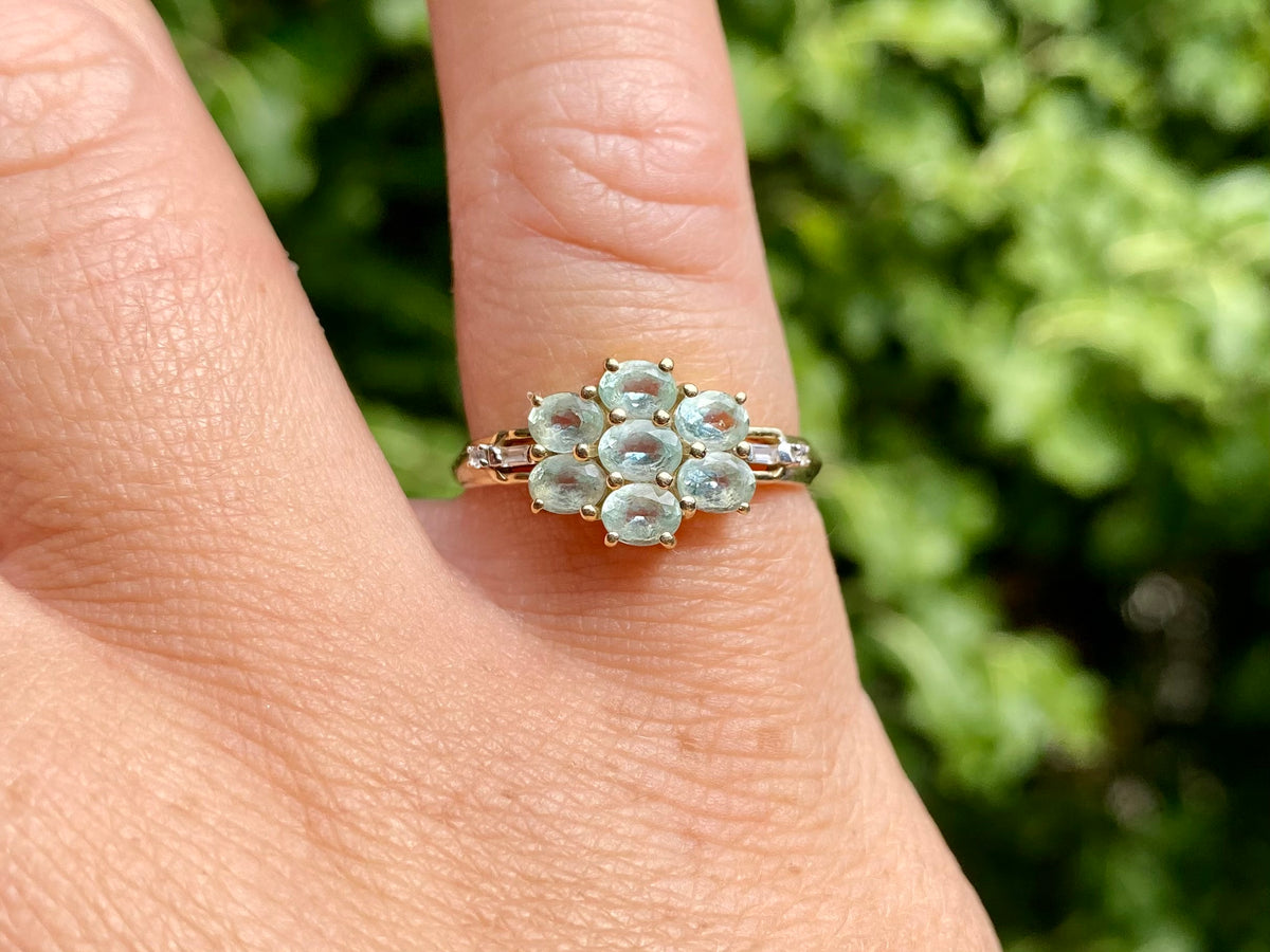 9ct Gold Green Kyanite & White Zircon Ring