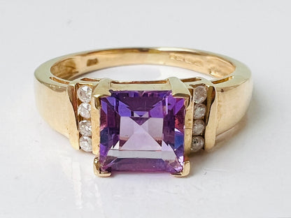 9ct Gold Amethyst & Diamond Ring