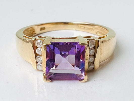 9ct Gold Amethyst & Diamond Ring
