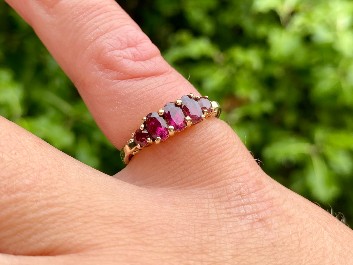 9ct Gold Rhodolite Garnet & Diamond Ring