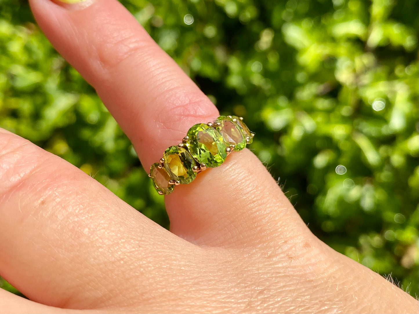 9ct Gold Peridot Ring