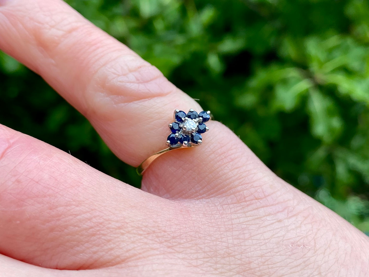 Vintage 9ct Gold Sapphire & Diamond Ring
