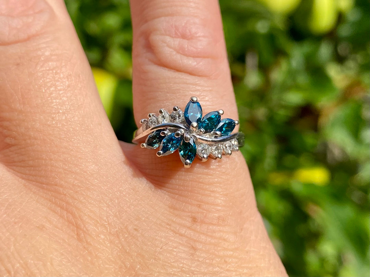 14ct Gold Blue & White Diamond Ring