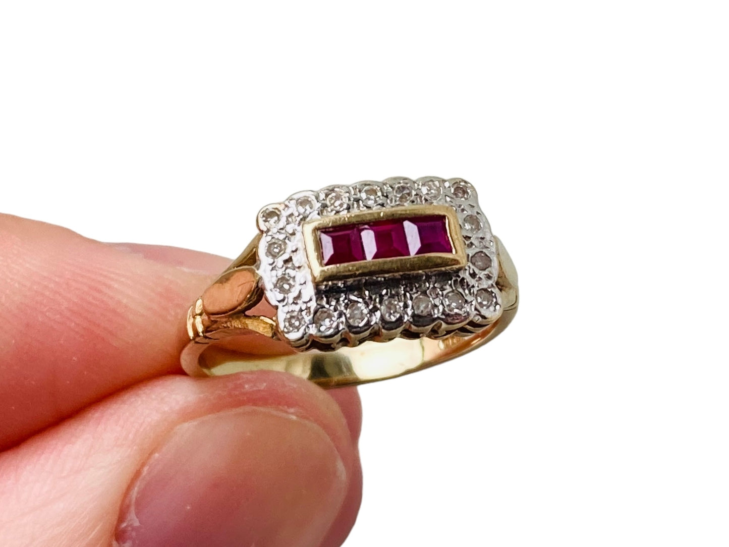 9ct Gold Ruby & Diamond Ring