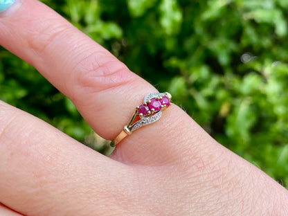 9ct Gold Ruby & Diamond Ring
