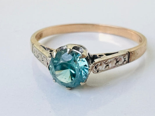 Antique 9ct Gold Zircon Ring