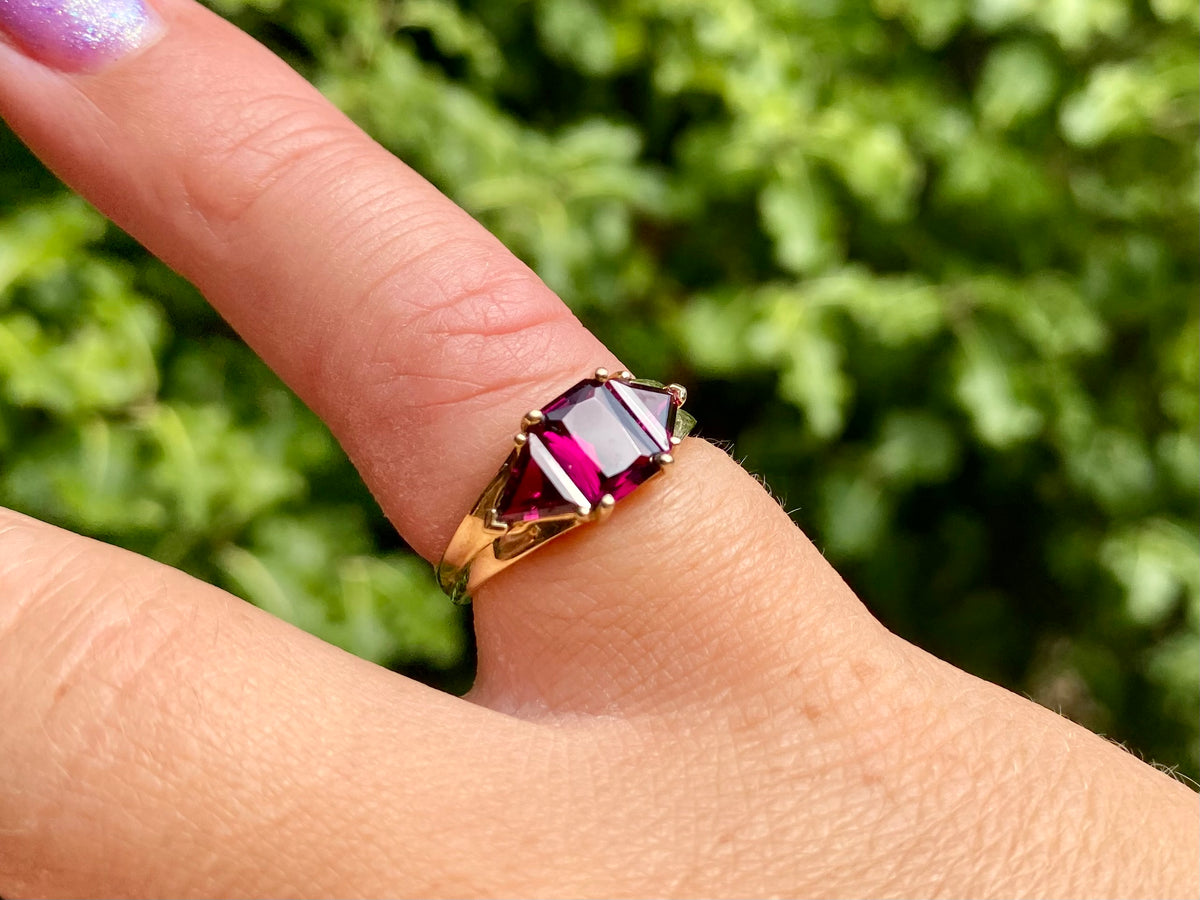 9ct Gold Rhodolite Garnet Ring