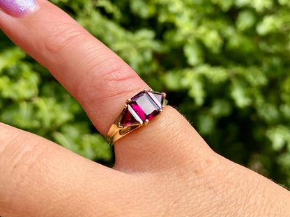 9ct Gold Rhodolite Garnet Ring
