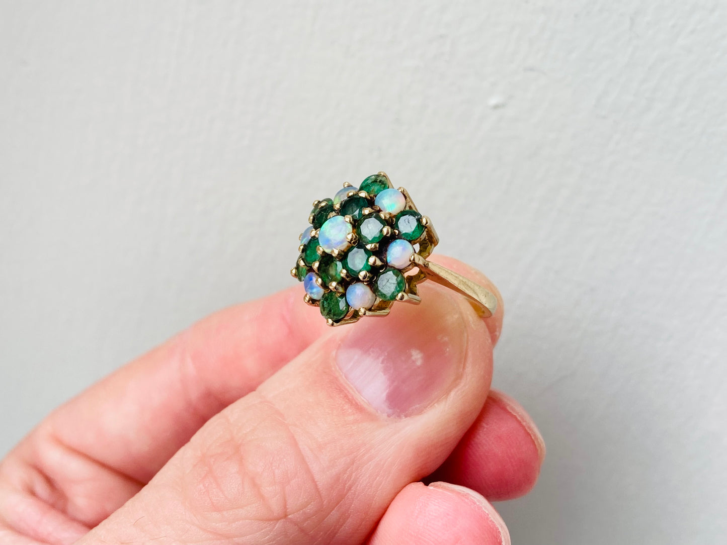 Vintage 9ct Gold Emerald & Opal Ring