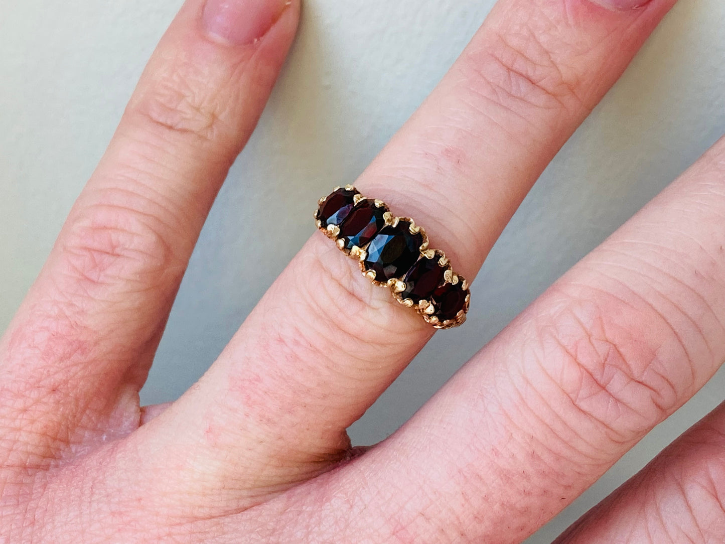 Vintage 9ct Gold Garnet Ring