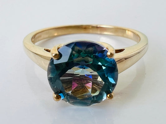 9ct Gold Topaz Ring