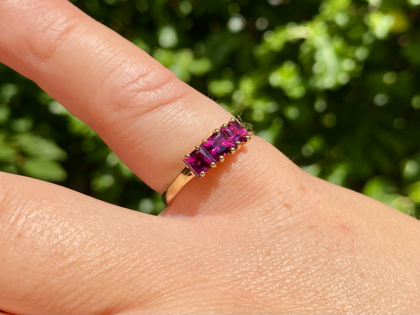 9ct Gold Rhodolite Garnet Ring