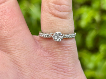 9ct Gold Diamond Ring