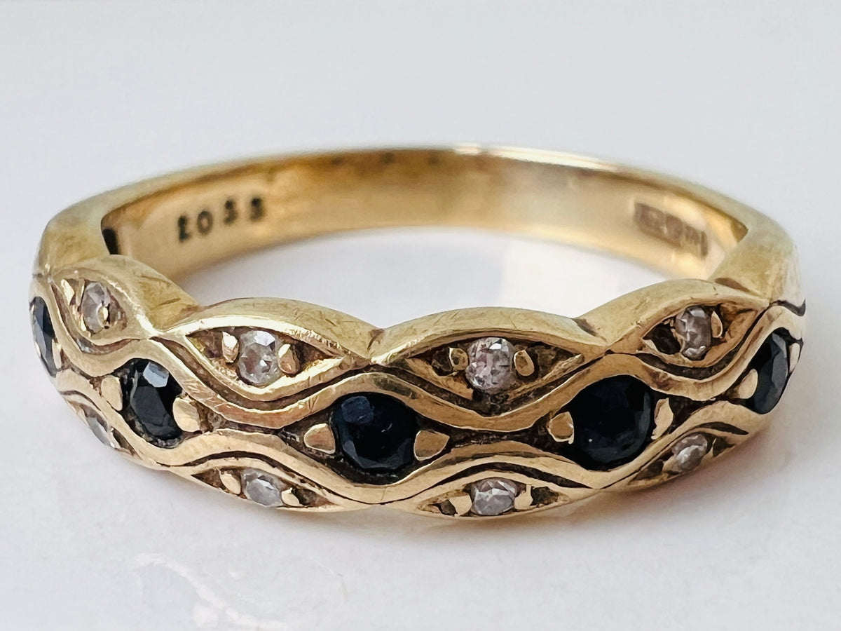 9ct Gold Sapphire & Diamond Ring