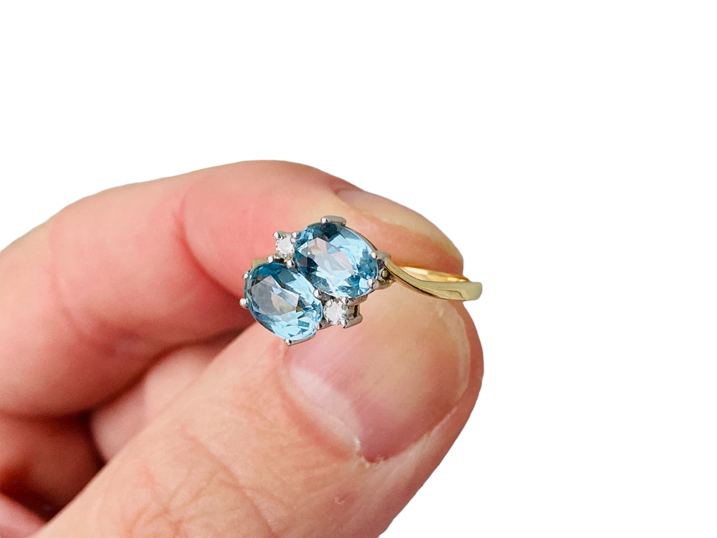 Vintage 18ct Gold Aquamarine Diamond Ring