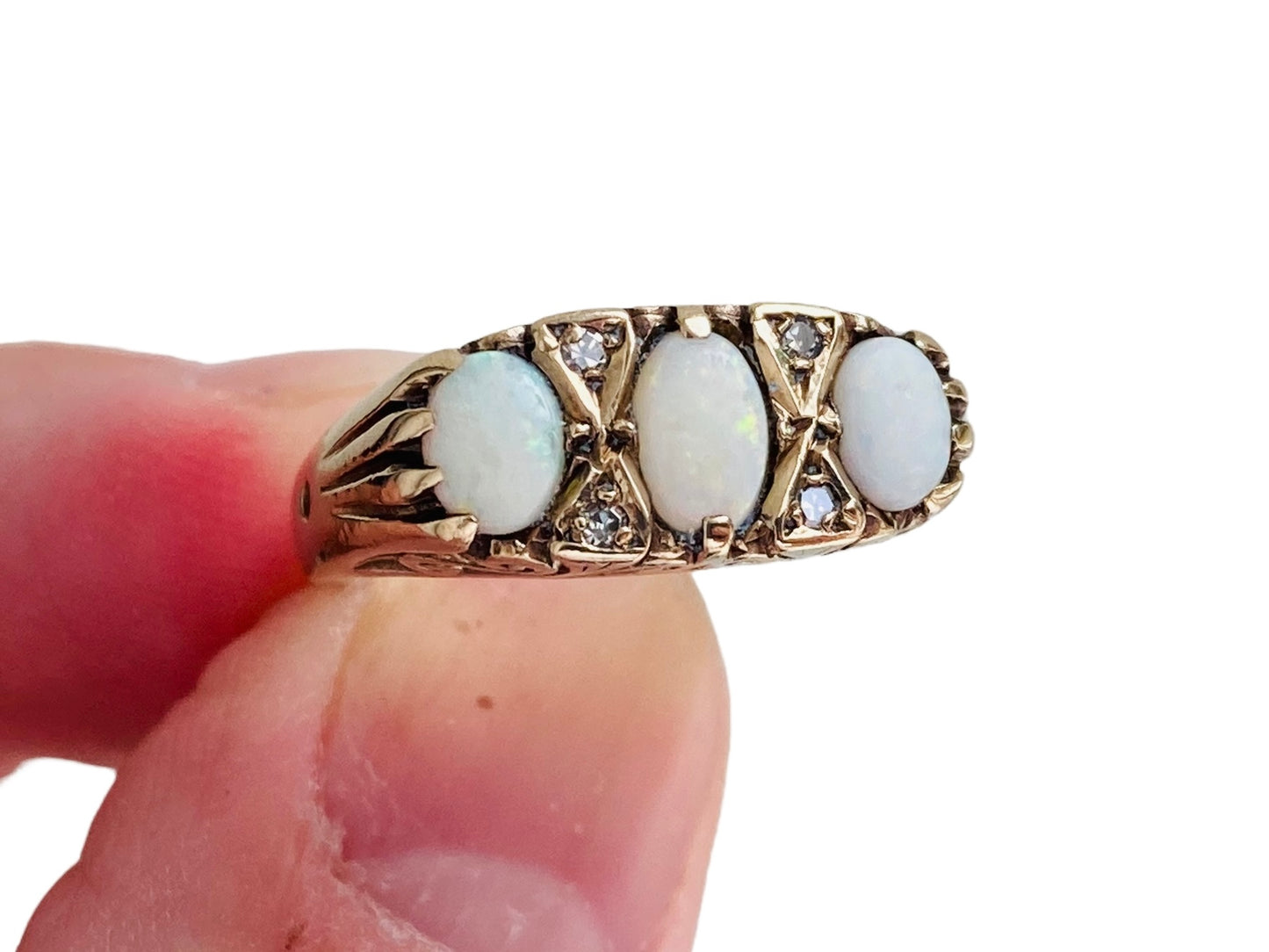 Vintage 9ct Gold Opal & Diamond Ring