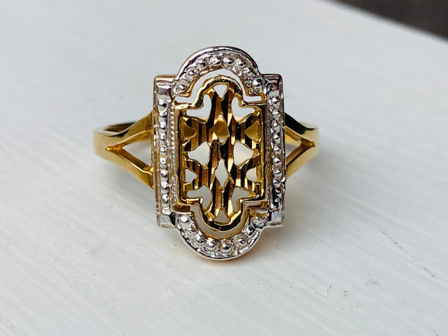 9ct Gold Filigree Ring