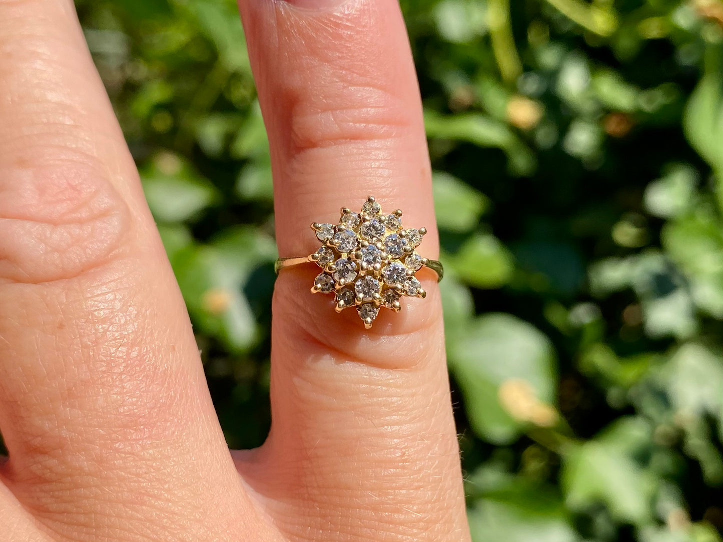 Vintage 18ct Gold Diamond Cluster Ring