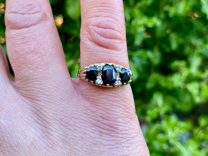 Vintage 9ct Gold Sapphire & Diamond Ring