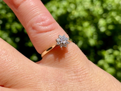 Vintage 9ct Gold Diamond Ring