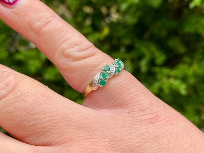 9ct Gold Emerald & Diamond Ring
