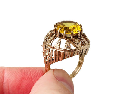 Vintage 9ct Gold Synthetic Yellow Sapphire Ring