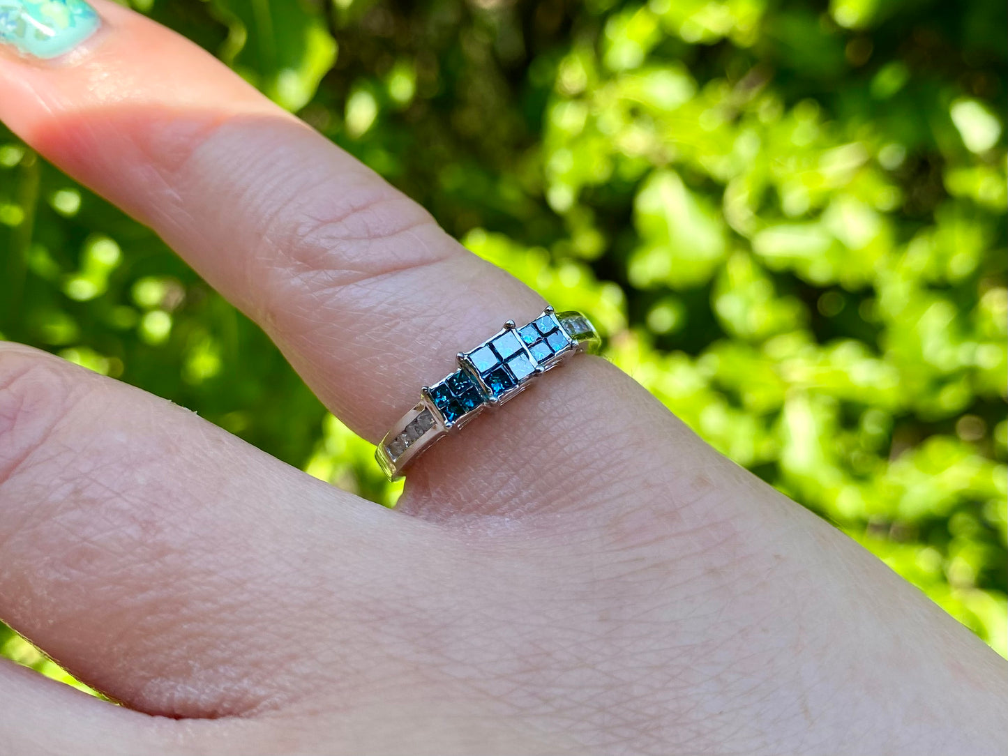 9ct Gold Blue& White Diamond Ring